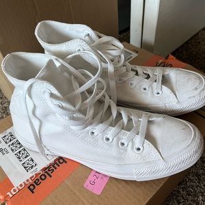 Pure white converse size 8.5 womens!